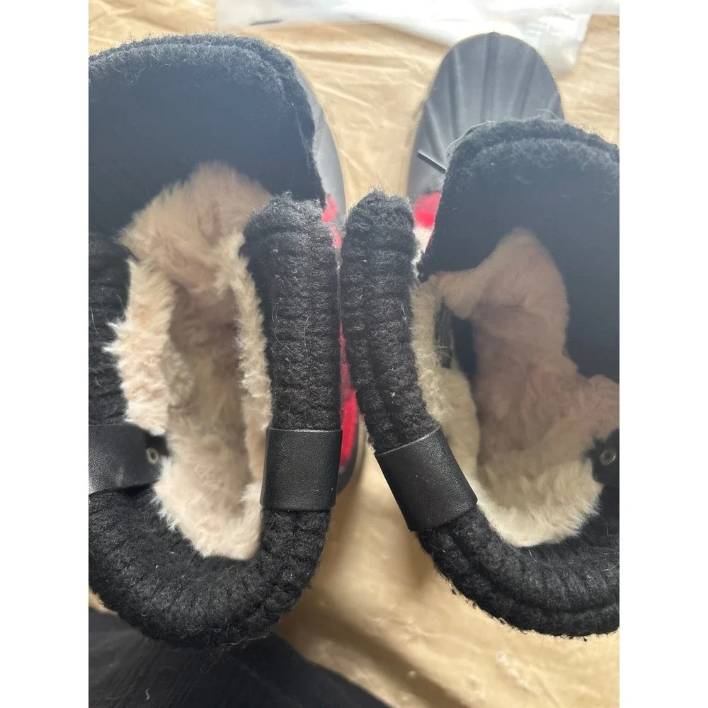 Lugz Storm Duck Boots Womens 7.5 Red Black Buffalo Plaid Faux Fur Winter Good